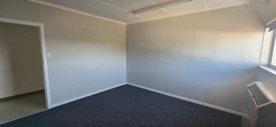 To Let commercial Property for Rent in Beacon Bay Eastern Cape